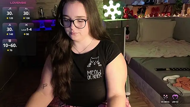 Snapshot of Kimberly-Caprice chatting on February 5, 2026, 7:10 pm Kimberly-Caprice online show from February 5, 2026, 7:10 pm