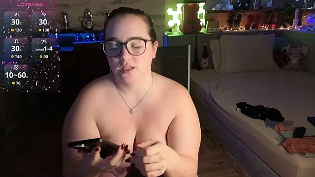 Snapshot of Kimberly-Caprice chatting on March 3, 2026, 7:32 pm Kimberly-Caprice online show from March 3, 2026, 7:32 pm