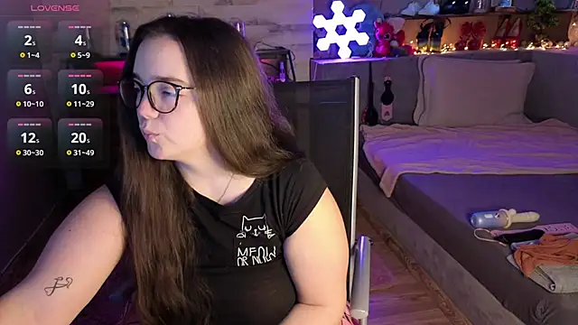 Snapshot of Kimberly-Caprice chatting on February 5, 2026, 7:04 am Kimberly-Caprice online show from February 5, 2026, 7:04 am