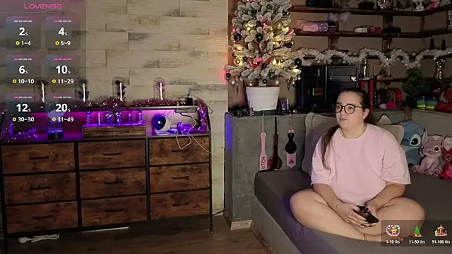 Snapshot of Kimberly-Caprice chatting on December 19, 2025, 7:05 pm Kimberly-Caprice online show from December 19, 2025, 7:05 pm