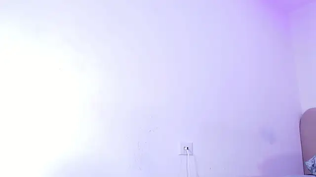Snapshot of nicol_f chatting on April 28, 2026, 3:11 am nicol f online show from April 28, 2026, 3:11 am