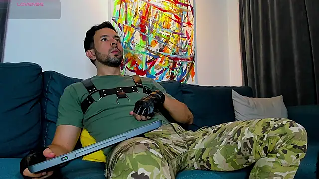 Snapshot of tommy_raym0ndg chatting on December 1, 2025, 1:28 am tommy raym0ndg online show from December 1, 2025, 1:28 am