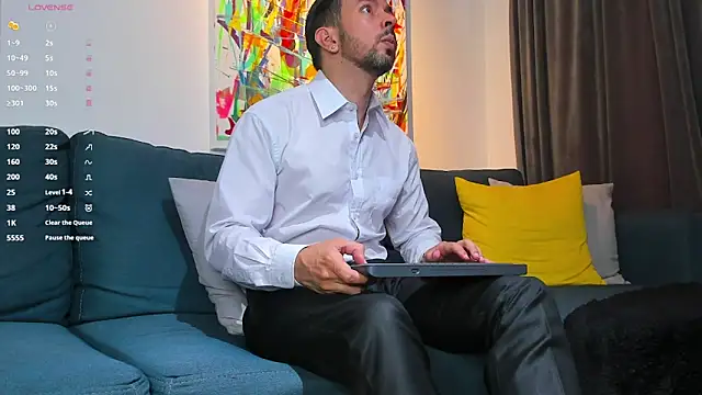 tommy raym0ndg online show from February 4, 2026, 8:26 pm