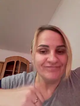 Malichkaanna30 online show from February 22, 2025, 1:24 pm