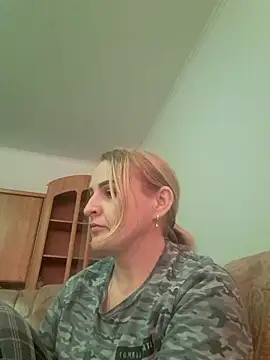 Malichkaanna30 online show from March 6, 2025, 2:40 pm