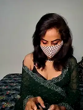 Snapshot of Raat_ki_rani_ chatting on February 9, 2025, 1:35 pm Raat ki rani  online show from February 9, 2025, 1:35 pm