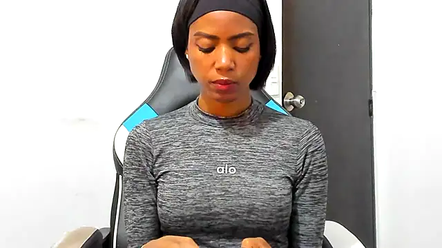 Kalua Brown online show from April 21, 2026, 3:18 pm