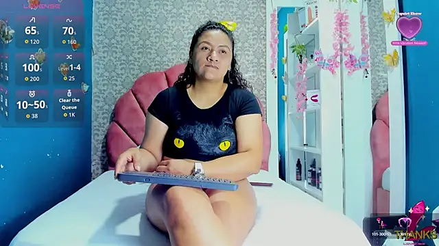 Snapshot of valeria_rivera1 chatting on October 23, 2025, 12:15 pm valeria rivera1 online show from October 23, 2025, 12:15 pm