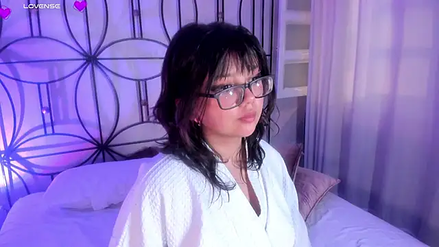 missy taylor  online show from March 8, 2025, 5:33 pm