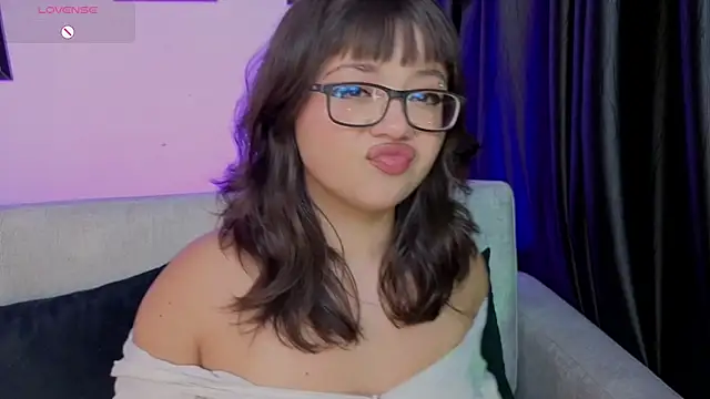 missy taylor  online show from November 19, 2025, 9:37 pm