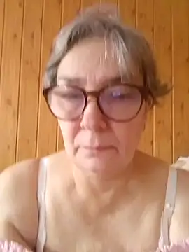 Snapshot of IrinaSweet54 chatting on February 19, 2025, 8:01 am IrinaSweet54 online show from February 19, 2025, 8:01 am