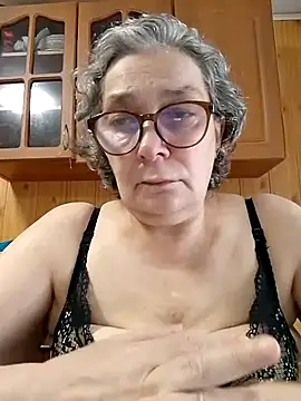 Snapshot of IrinaSweet54 chatting on June 29, 2026, 10:15 am IrinaSweet54 online show from June 29, 2026, 10:15 am