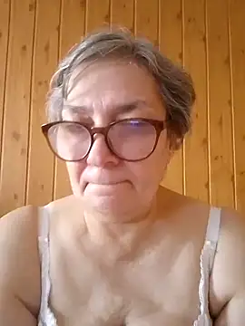 Snapshot of IrinaSweet54 chatting on March 11, 2025, 10:40 am IrinaSweet54 online show from March 11, 2025, 10:40 am