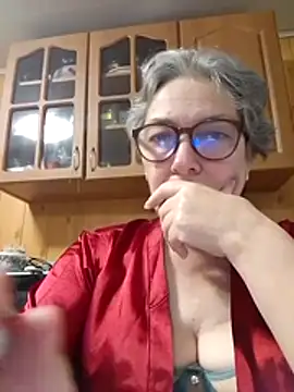 Snapshot of IrinaSweet54 chatting on October 20, 2025, 6:59 am IrinaSweet54 online show from October 20, 2025, 6:59 am