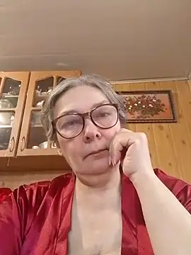 Snapshot of IrinaSweet54 chatting on March 5, 2025, 8:10 am IrinaSweet54 online show from March 5, 2025, 8:10 am