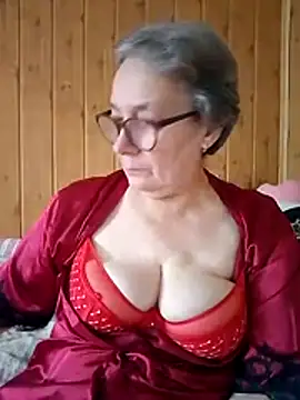 Snapshot of IrinaSweet54 chatting on October 7, 2025, 7:09 am IrinaSweet54 online show from October 7, 2025, 7:09 am