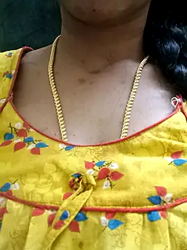 Snapshot of Ambika01 chatting on September 16, 2025, 1:23 pm Ambika01 online show from September 16, 2025, 1:23 pm