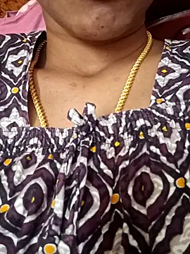 Ambika01 online show from November 6, 2025, 4:38 am