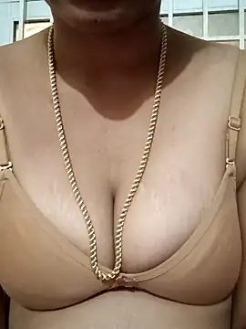 Snapshot of Ambika01 chatting on January 23, 2025, 3:37 am Ambika01 online show from January 23, 2025, 3:37 am