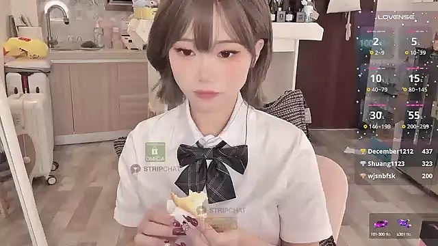 -XunMengLong- online show from December 24, 2024, 6:06 pm