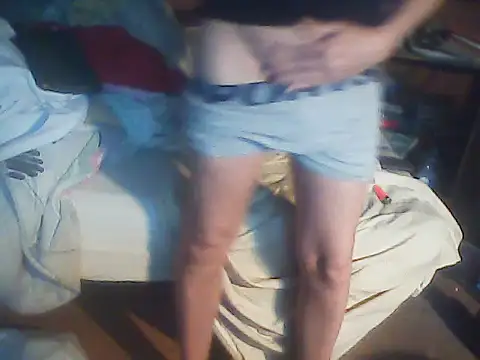 HOTMENVERYHOT online show from May 14, 2026, 4:26 pm