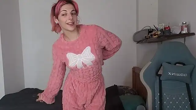 Nixxy naughty online show from October 5, 2025, 7:04 pm