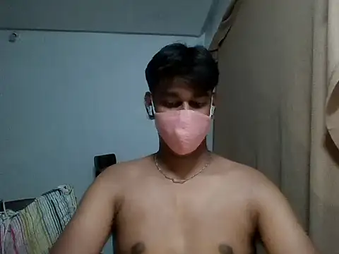 Snapshot of brownguy1234 chatting on March 21, 2025, 6:40 pm brownguy1234 online show from March 21, 2025, 6:40 pm