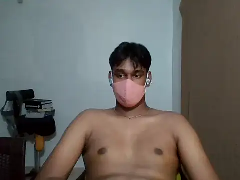 Snapshot of brownguy1234 chatting on March 19, 2025, 8:22 pm brownguy1234 online show from March 19, 2025, 8:22 pm