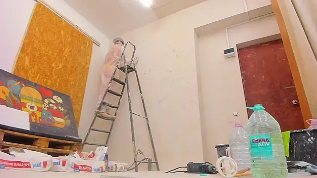 Snapshot of YourSuperModel chatting on March 7, 2025, 12:34 pm YourSuperModel online show from March 7, 2025, 12:34 pm