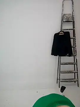 YourSuperModel online show from February 5, 2026, 9:49 am