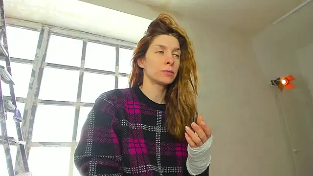 Snapshot of YourSuperModel chatting on March 18, 2025, 7:01 am YourSuperModel online show from March 18, 2025, 7:01 am