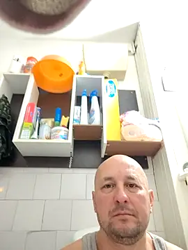 intx800 online show from April 10, 2026, 2:18 am