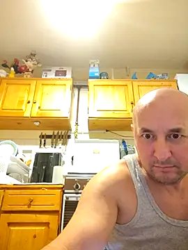 intx800 online show from November 11, 2025, 3:12 am