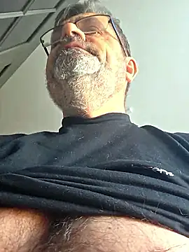 Snapshot of axecoman60 chatting on February 28, 2026, 7:52 am axecoman60 online show from February 28, 2026, 7:52 am