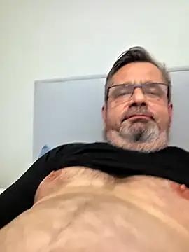 Snapshot of axecoman60 chatting on February 17, 2026, 7:00 pm axecoman60 online show from February 17, 2026, 7:00 pm