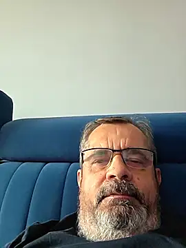 axecoman60 online show from May 16, 2026, 6:45 am