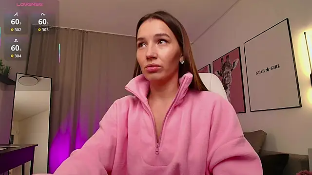 Bellla Haddid online show from November 25, 2025, 1:39 am