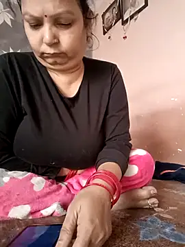 Kavya kapoor online show from November 30, 2025, 2:45 am