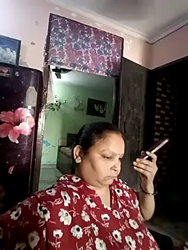 Snapshot of Kavya_kapoor chatting on May 7, 2026, 4:17 am Kavya kapoor online show from May 7, 2026, 4:17 am
