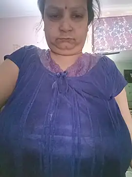 Snapshot of Kavya_kapoor chatting on May 22, 2026, 5:27 am Kavya kapoor online show from May 22, 2026, 5:27 am