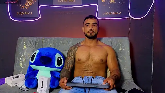 Snapshot of ERIC_HARRISON chatting on November 29, 2025, 2:55 am ERIC HARRISON online show from November 29, 2025, 2:55 am