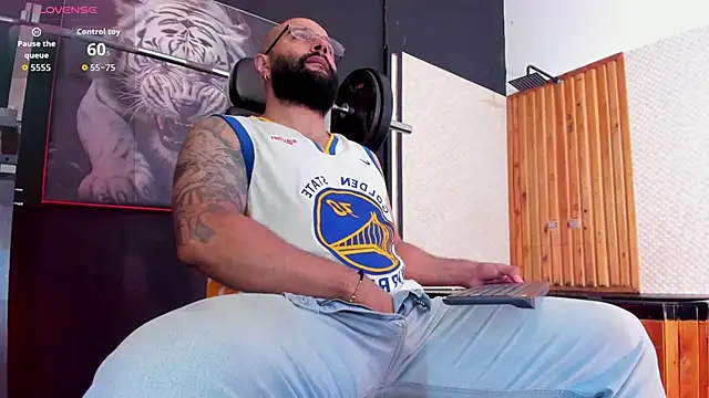 Luke  09 online show from April 9, 2026, 11:49 am