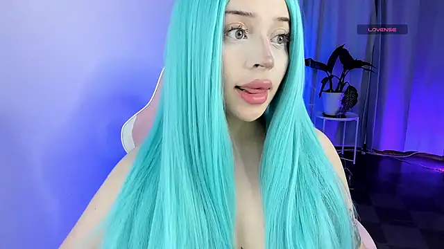 Kendall Bunnyy online show from April 13, 2026, 8:35 pm