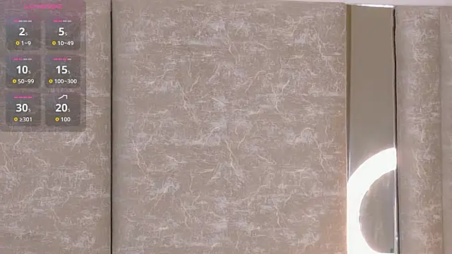 Lola King online show from March 30, 2026, 4:36 am