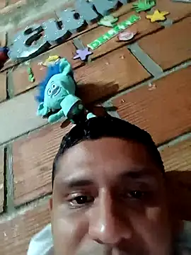 Snapshot of Fresquito777 chatting on February 17, 2026, 4:21 am Fresquito777 online show from February 17, 2026, 4:21 am