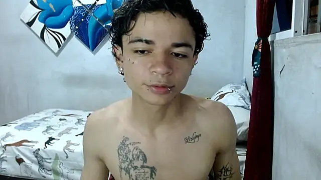 Snapshot of Lovebeng_ chatting on November 6, 2025, 12:58 am Lovebeng online show from November 6, 2025, 12:58 am