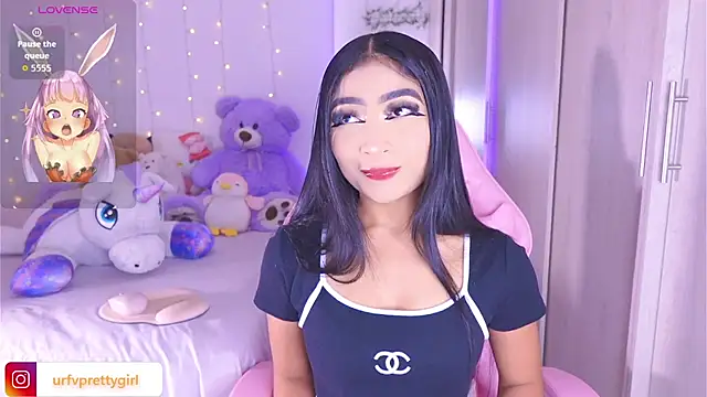 Snapshot of urfavprettygirl chatting on July 11, 2026, 3:07 am urfavprettygirl online show from July 11, 2026, 3:07 am