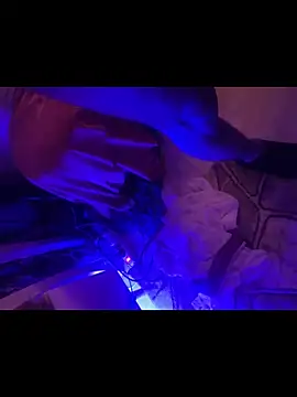 ahmedtop308 online show from March 23, 2026, 4:40 pm