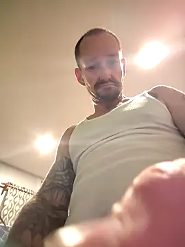 Snapshot of Colmmcx chatting on December 18, 2025, 9:18 pm Colmmcx online show from December 18, 2025, 9:18 pm