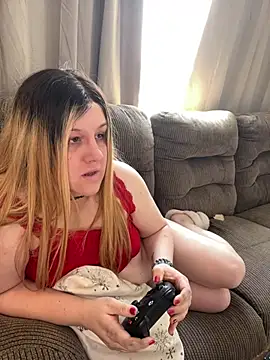 Snapshot of PuckBunny17 chatting on February 6, 2025, 3:09 pm PuckBunny17 online show from February 6, 2025, 3:09 pm